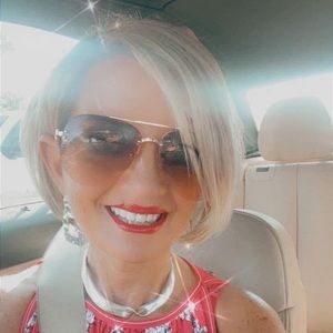 Meet your Posher, Wendy